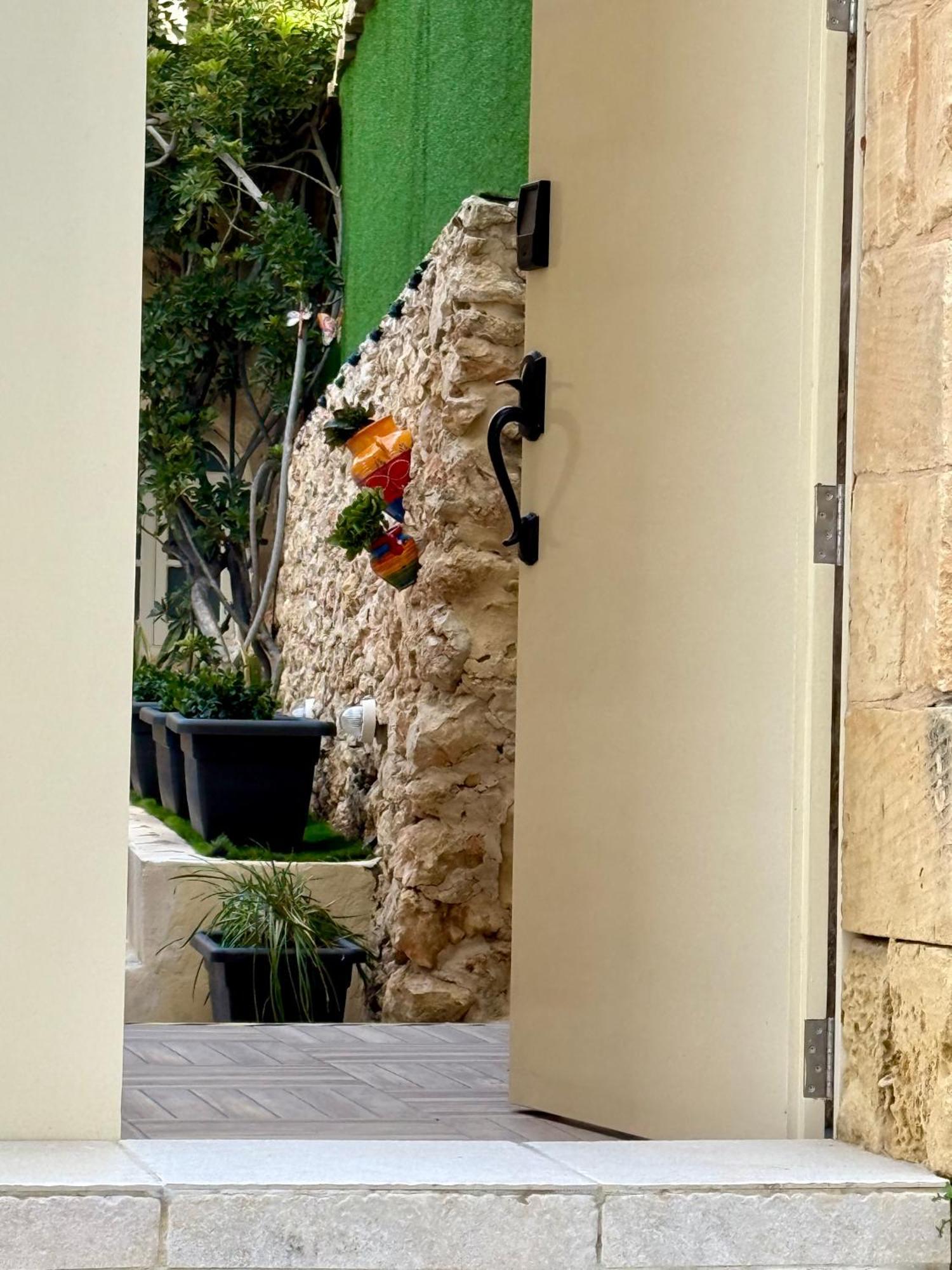 Ta' Matmura B&B Gharb  Exterior photo